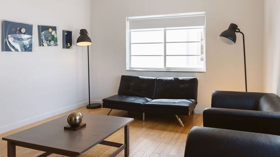 One Bedroom Suite King — 5